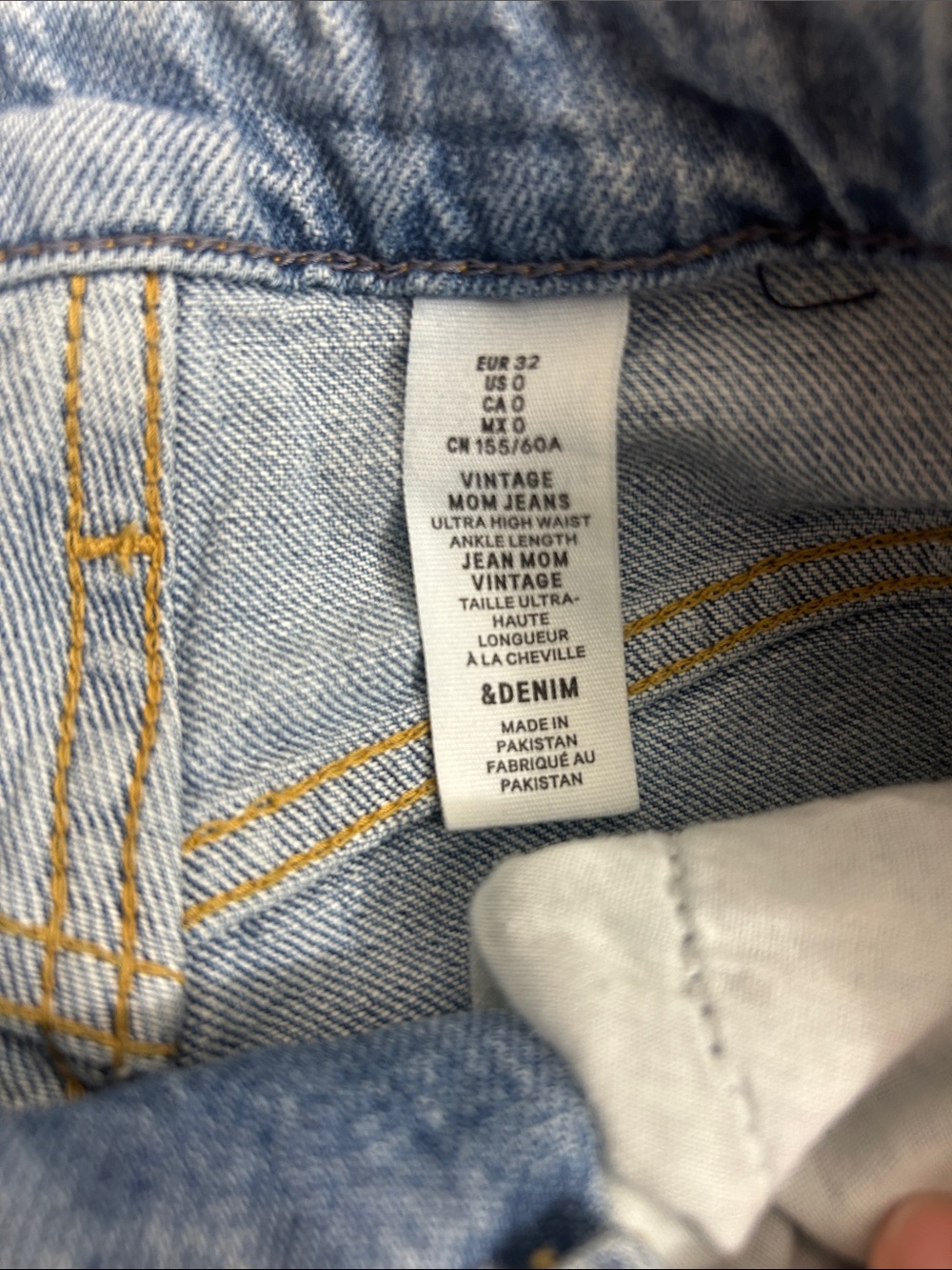 H&M Light Wash &Denim Vintage Mom Jeans size 0, high waist ankle length - Picture 4 of 8